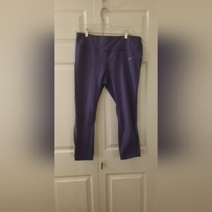 Nike Womens Dryfit Purple Crop Leggings XL